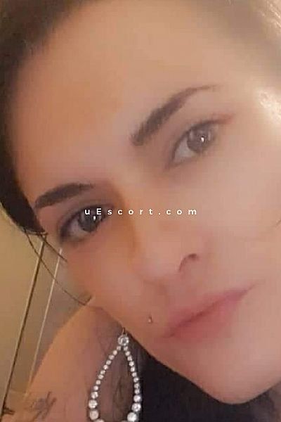 Escorts Sheffield, England SmallSexyBrunette