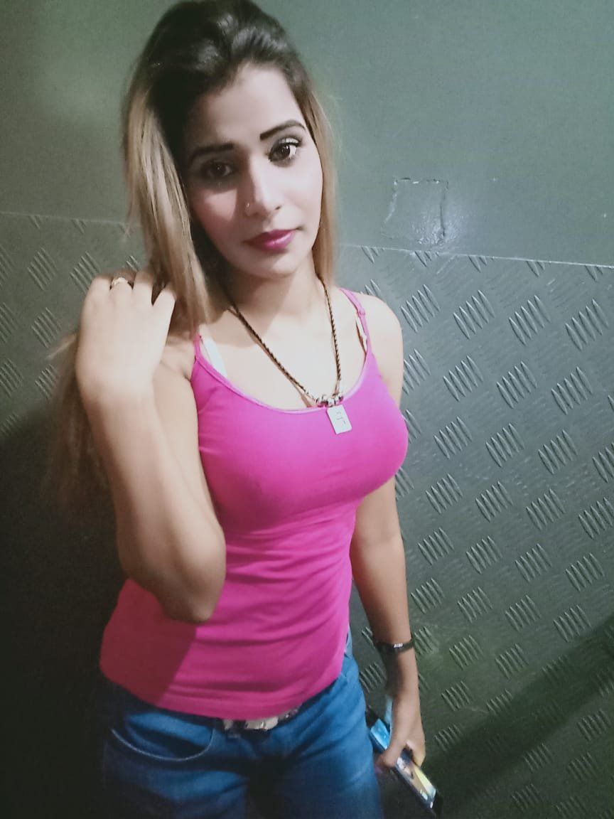 Escorts United Arab Emirates Kiran Indian Girl