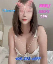 Sexy New 2 Girls Good Services