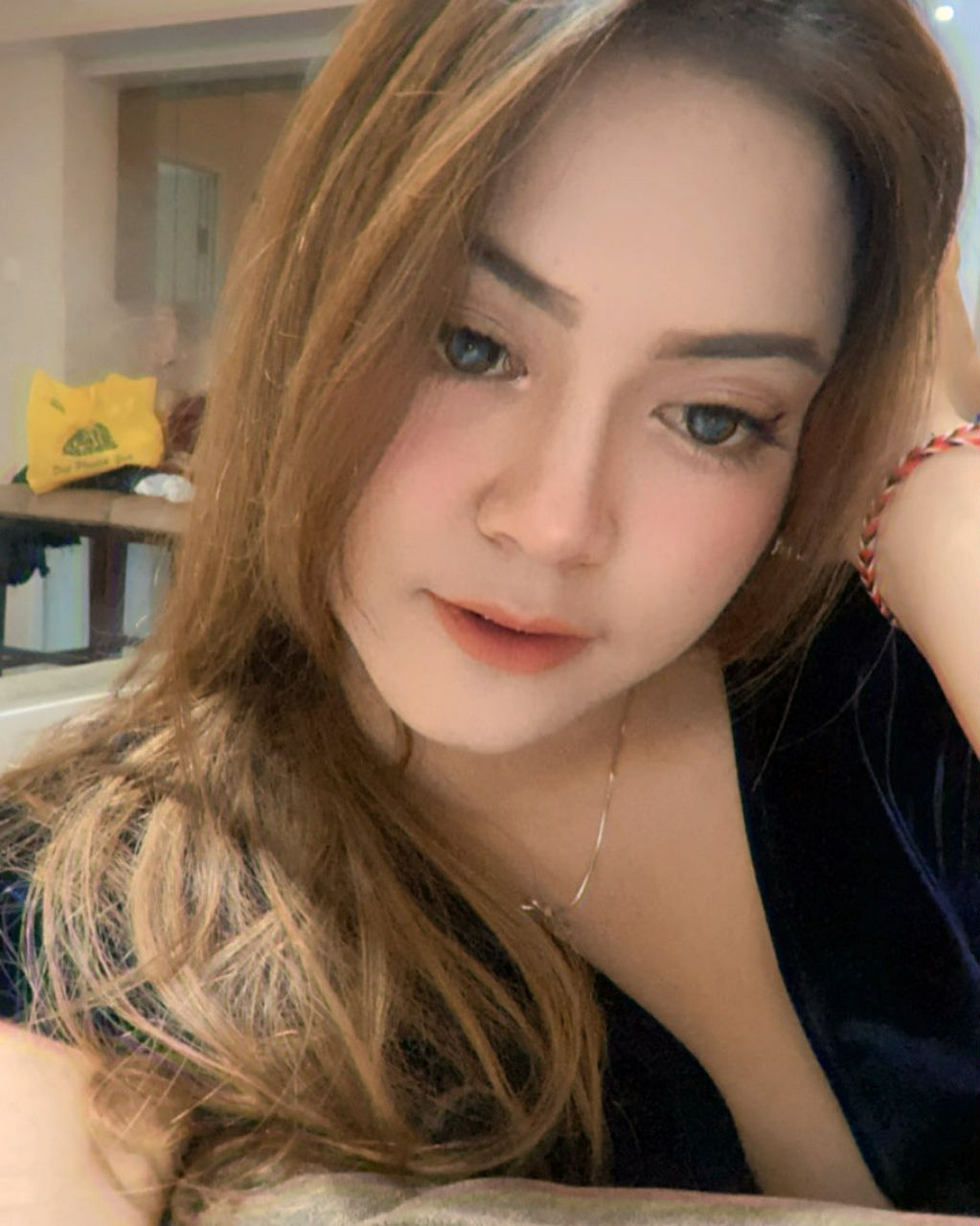 Escorts Jakarta, Indonesia LINDAWATI