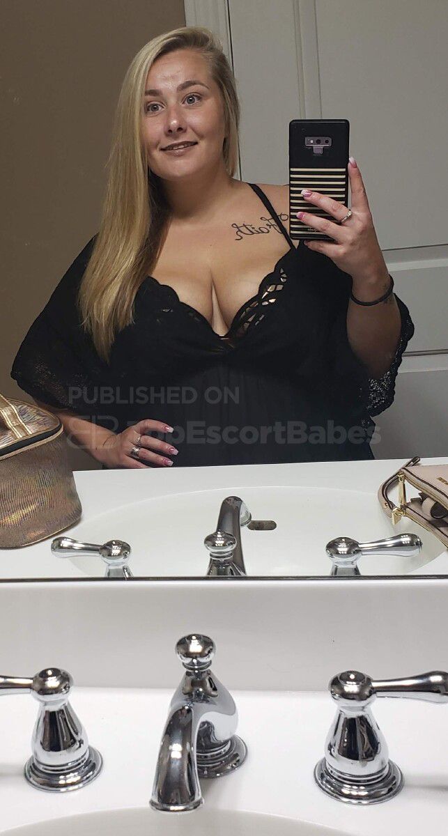 Escorts Florence, Kentucky FunSizeAna