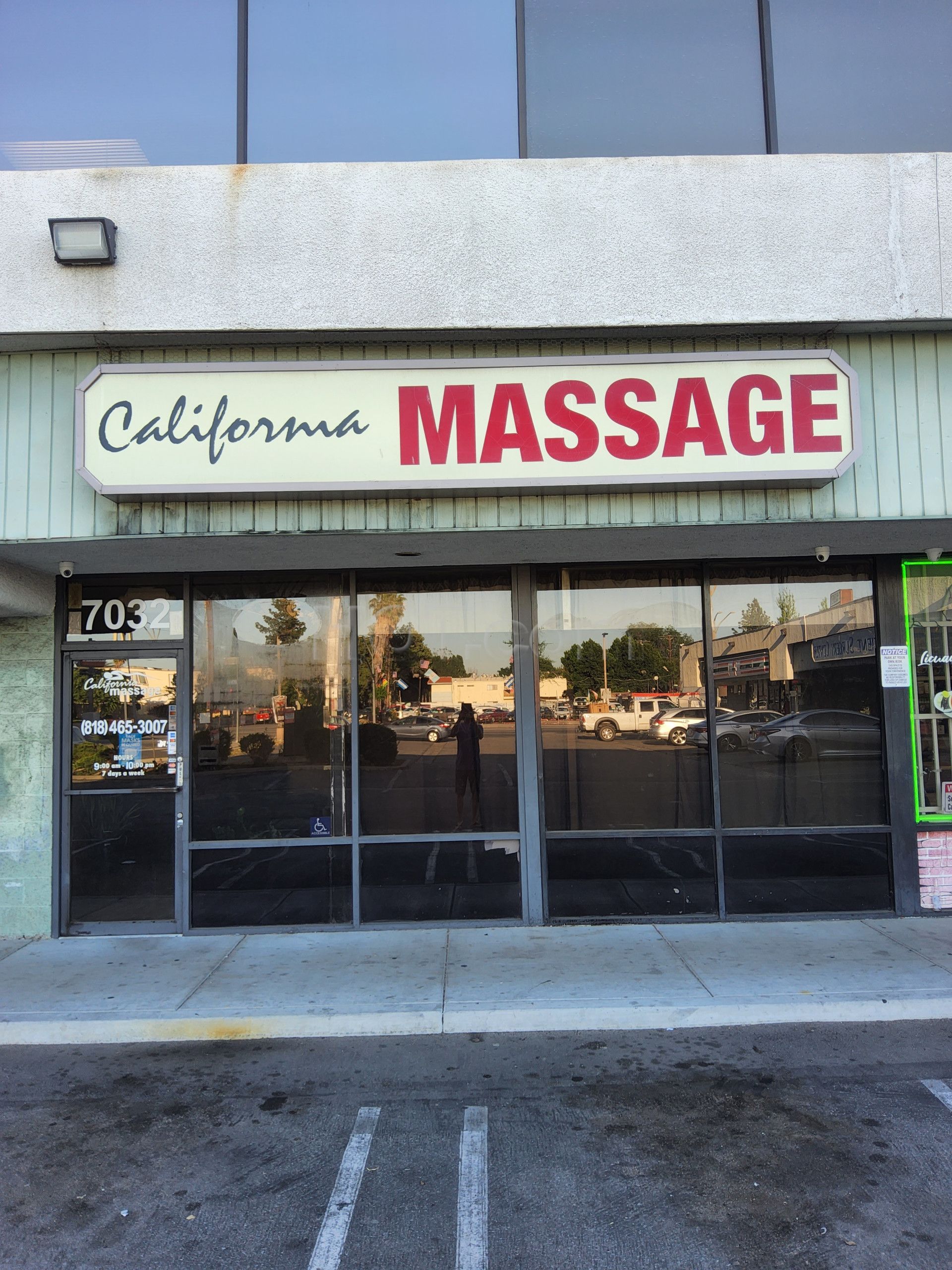 Van Nuys, California California Massage