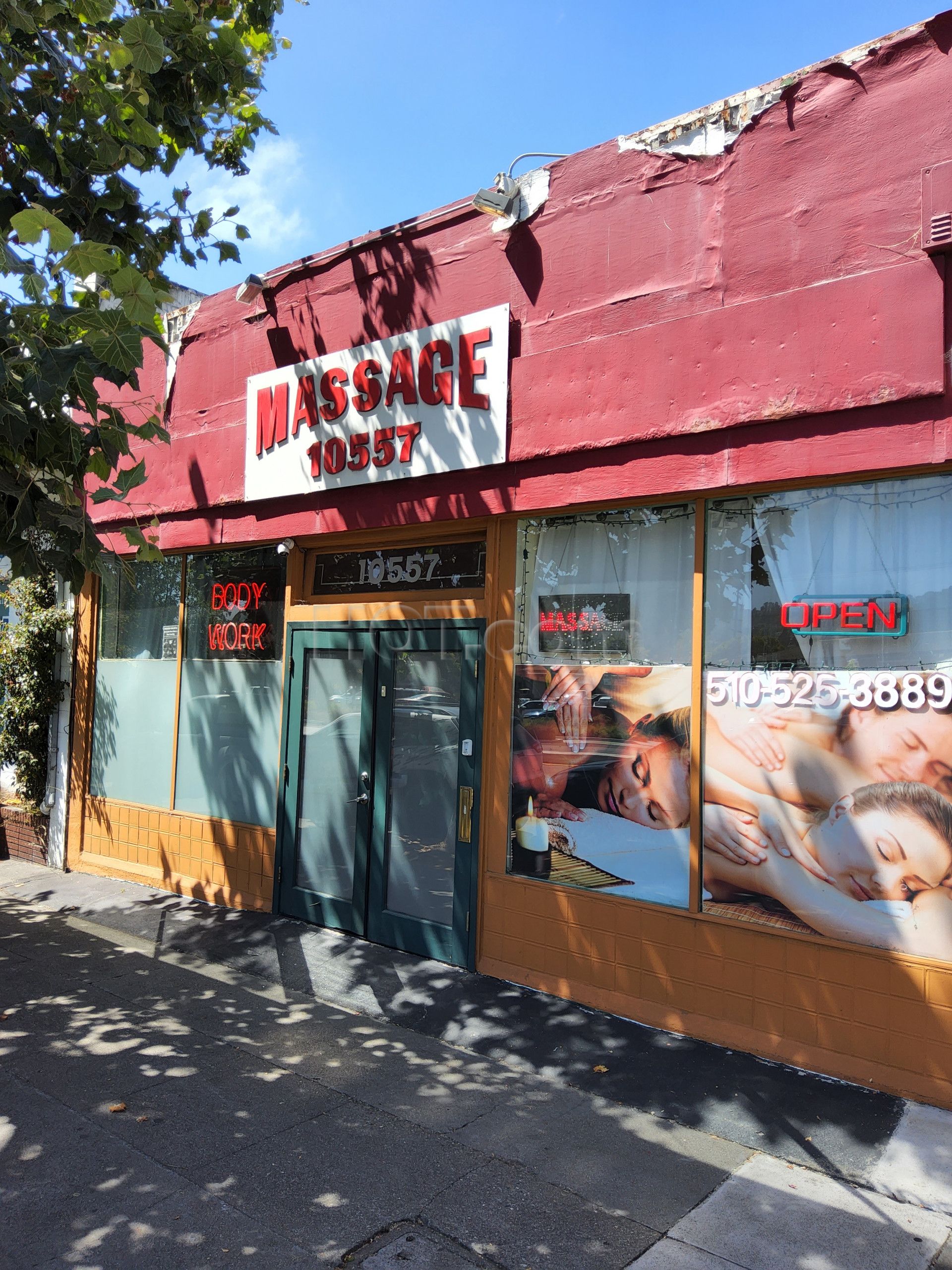 El Cerrito, California 10557 Massage