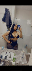 Escorts Manassas, Virginia ~Busty bombshell ~PRO