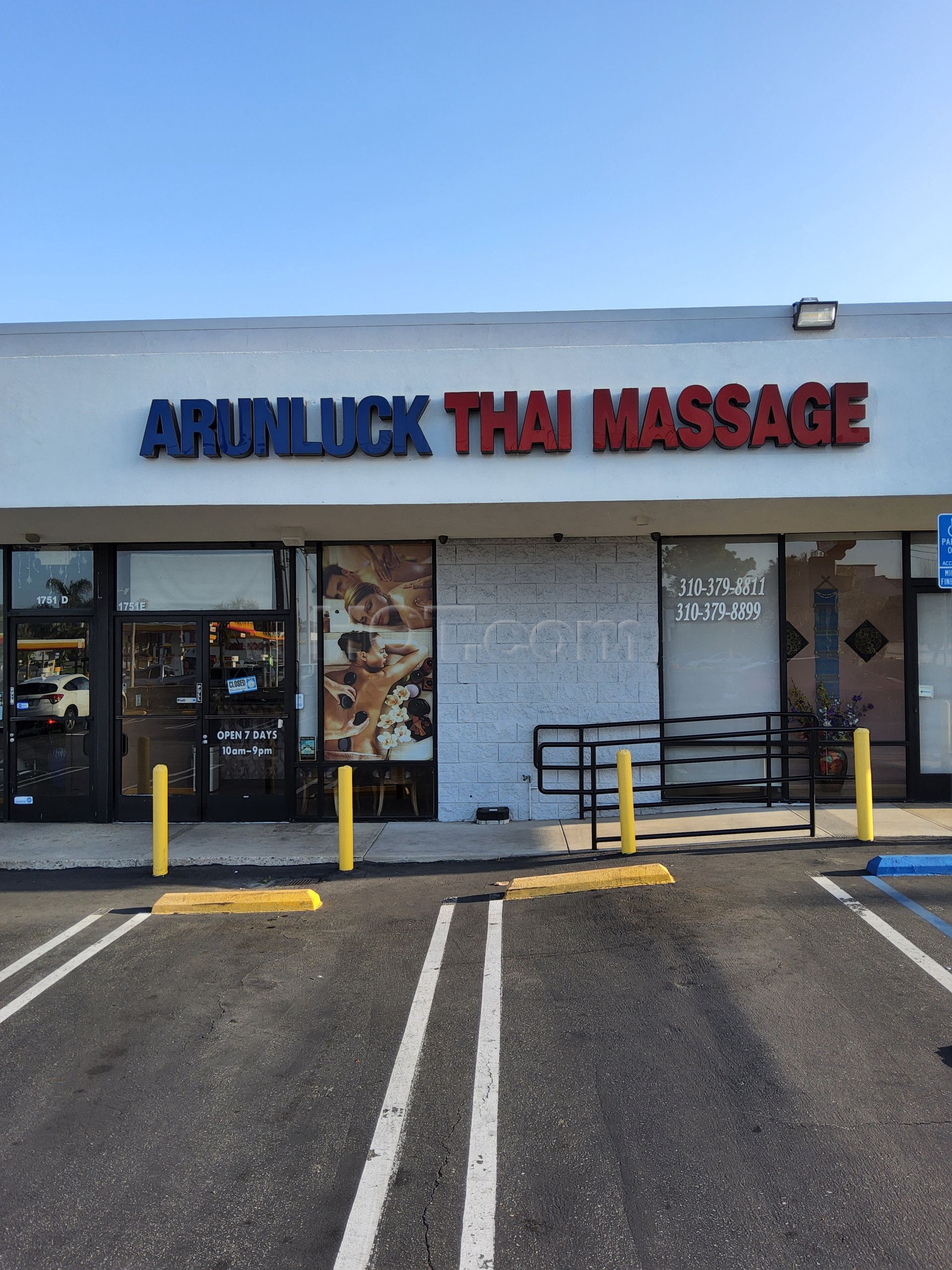 Manhattan Beach, California Arunluck Thai Massage