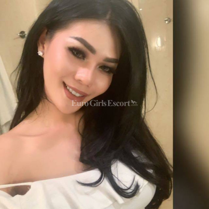 Escorts Jakarta, Indonesia Aesha shemale ladyboy