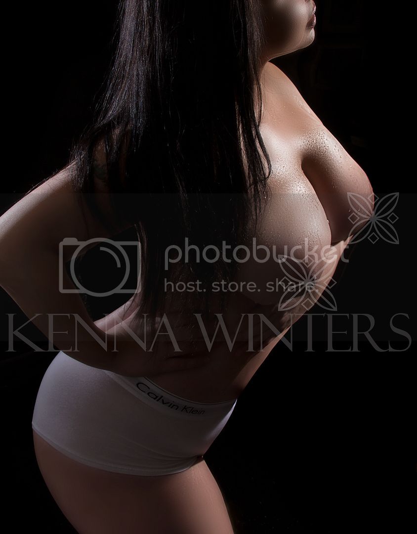 Escorts Vancouver, British Columbia ꧁༒•Kenna Winters Sensual GFE|Visiting December 3-9|Busty DDD•༒꧂