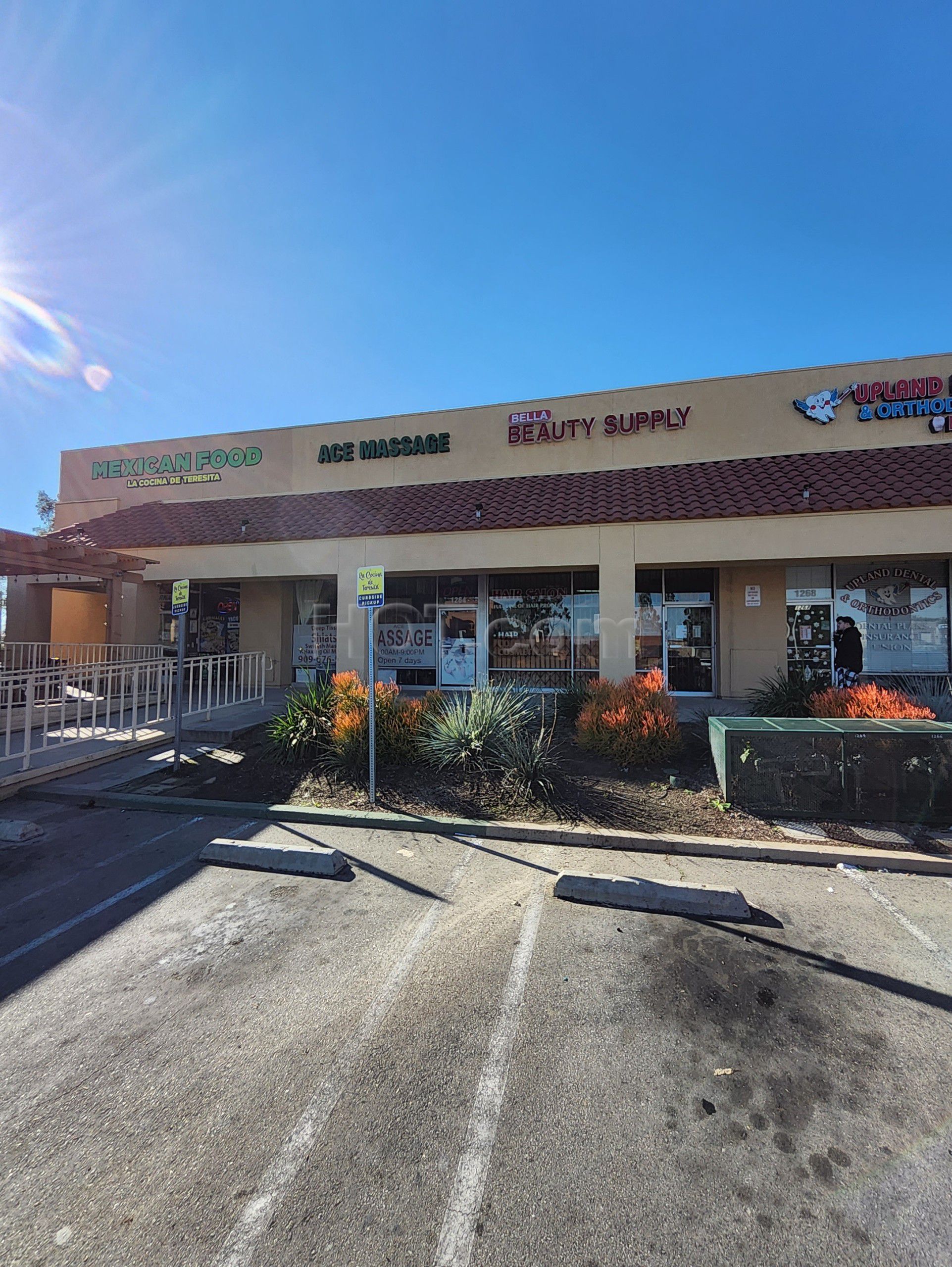 Placentia, California Ace Massage