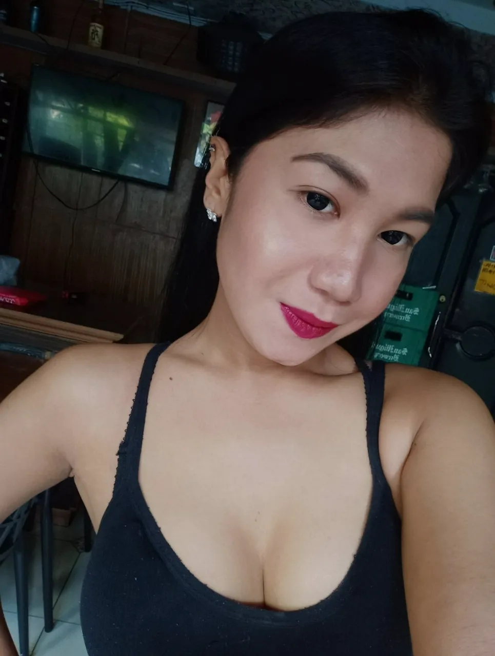 Escorts Makati City, Philippines Angelic Top