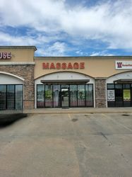 Oklahoma City, Oklahoma Tiger Massage OKC