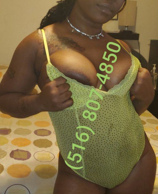 Escorts Brooklyn, New York ☞ Cherry Slimthick freaky n fun Dominican and Haitian DDs nice cake my bed or yours let's chillBrooklyn, US -