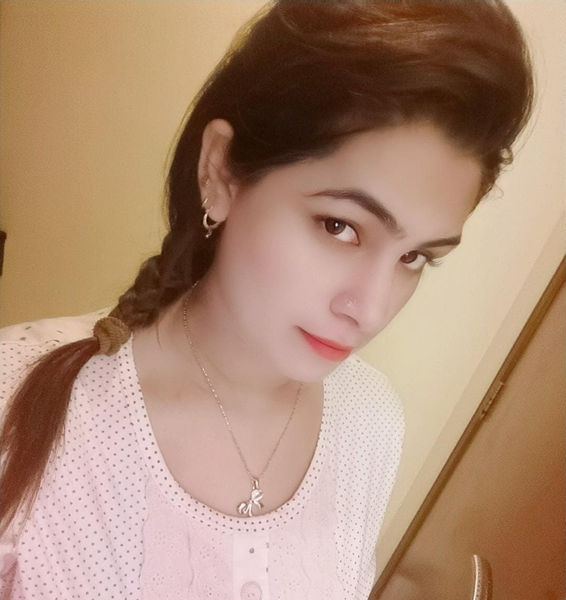 Escorts Ras Al Khaimah City, United Arab Emirates Javeria Indian Girl