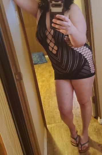 Ms. Kitty is available now for incalls. Ask about my specials !!
