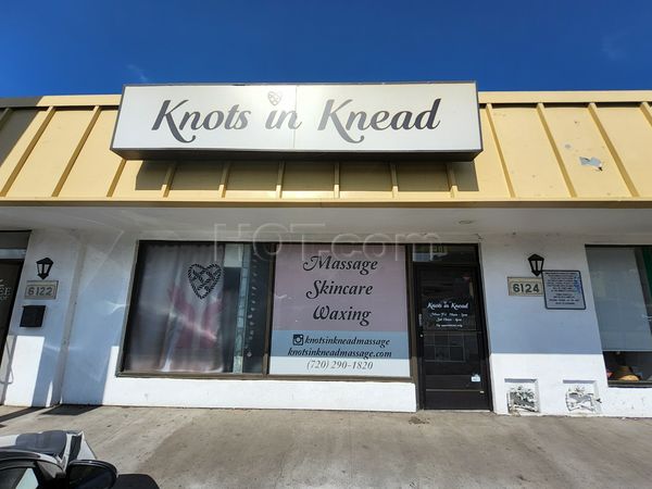 Massage Parlors San Diego, California Knots in Knead