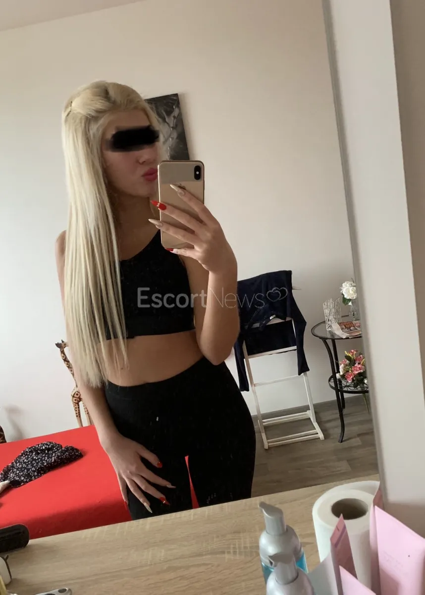 Escorts Czech Republic karoll