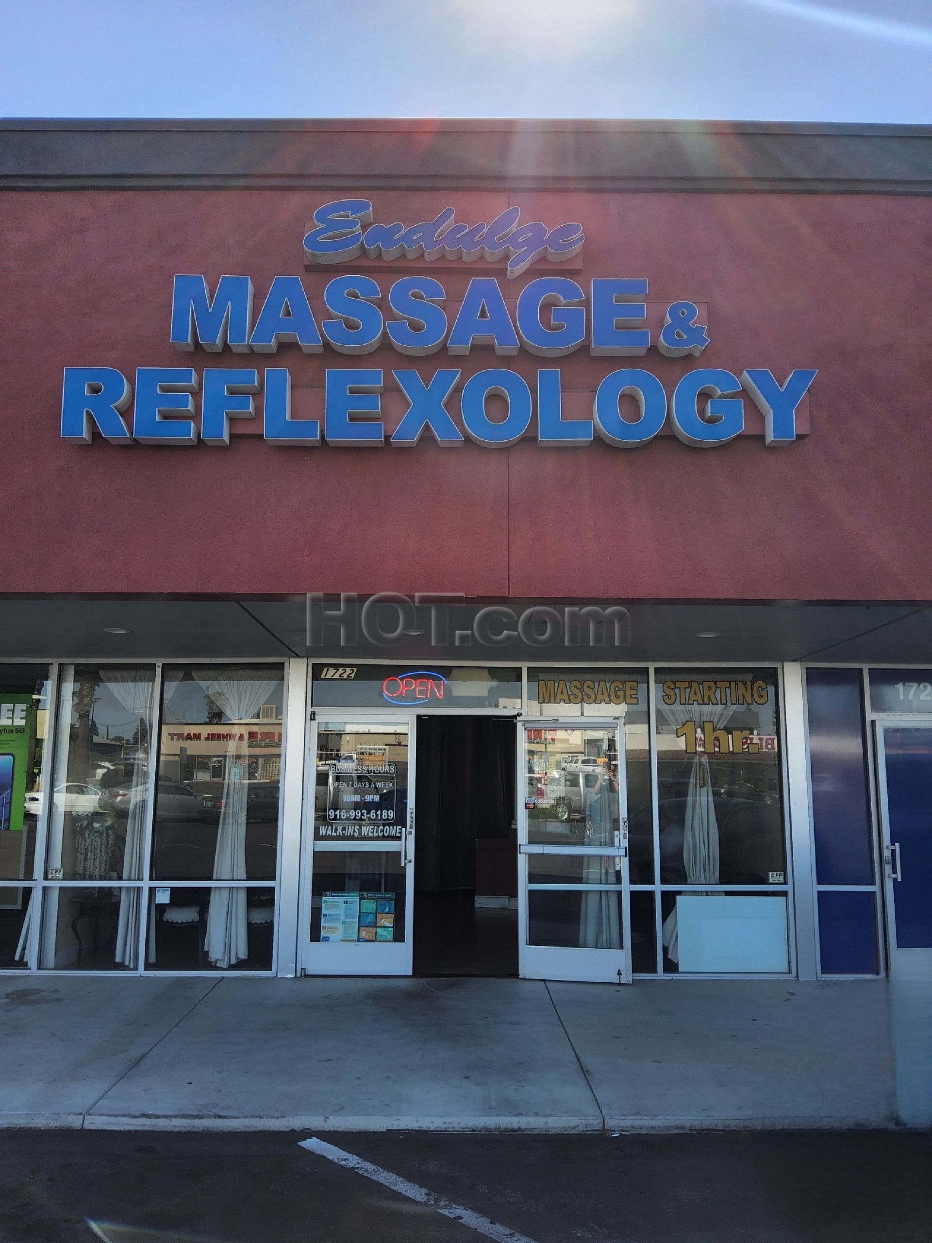 Sacramento, California Endulge Massage & Reflexology