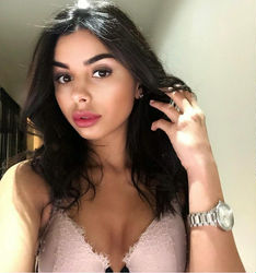 Escorts Dubai, United Arab Emirates Julia