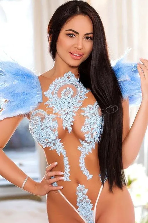 Escorts CHANEL