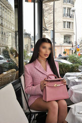 Escorts Neuilly, France Ayah Bella