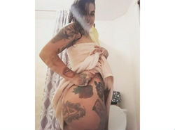 Escorts Manhattan, New York Young tattooed model in phila and surrounding areas