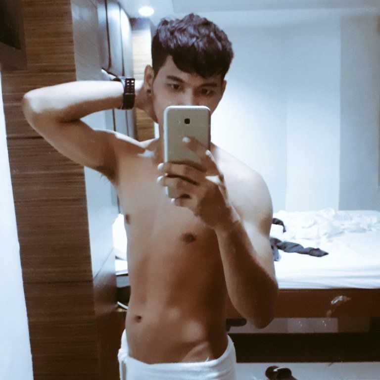 Escorts Manila, Philippines Escort Xander