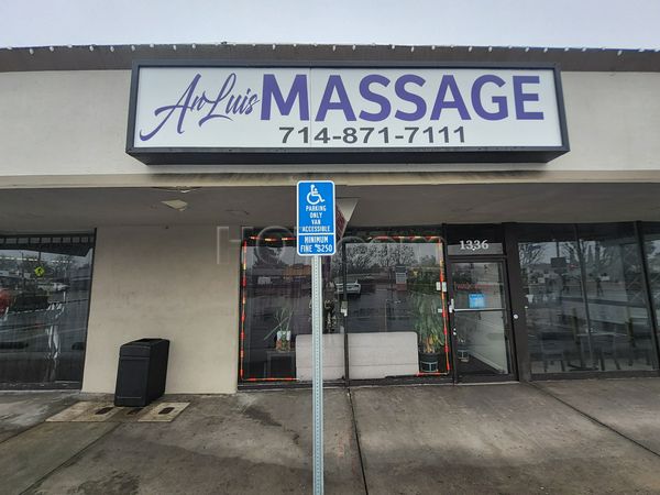 Massage Parlors Fullerton, California An Luis Massage