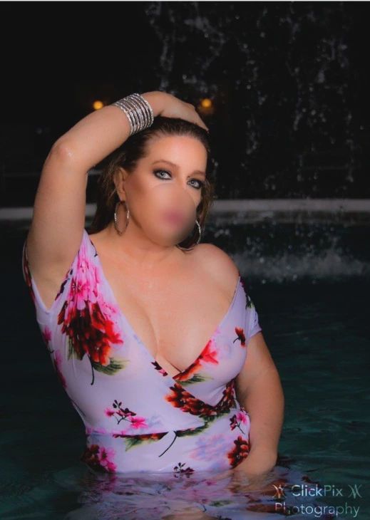 Escorts Phoenix, Arizona Mature, Near Tempe Diablo Stadium/Airport