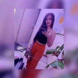 Escorts Dubai, United Arab Emirates New Mia Transgender Petite