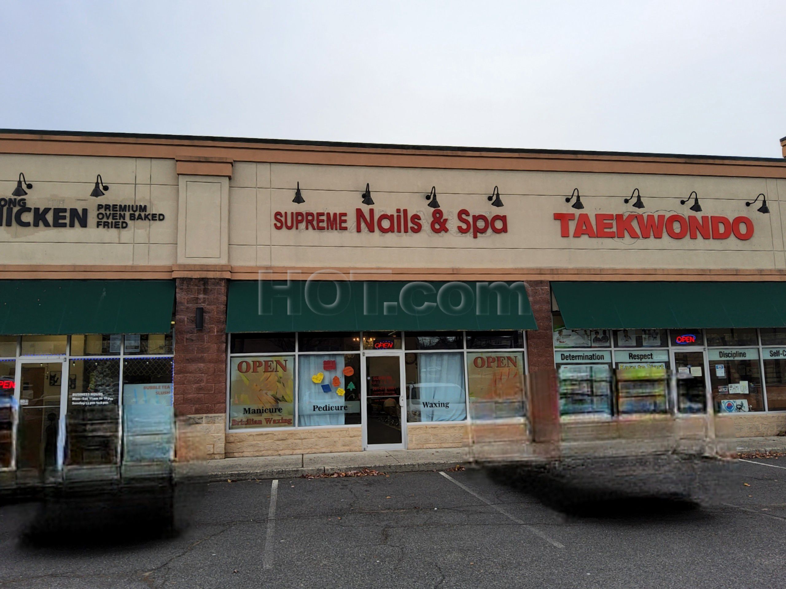 Carlstadt, New Jersey Supreme Nails and Spa