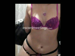 Escorts Cape Town, South Africa Strawberry_lips