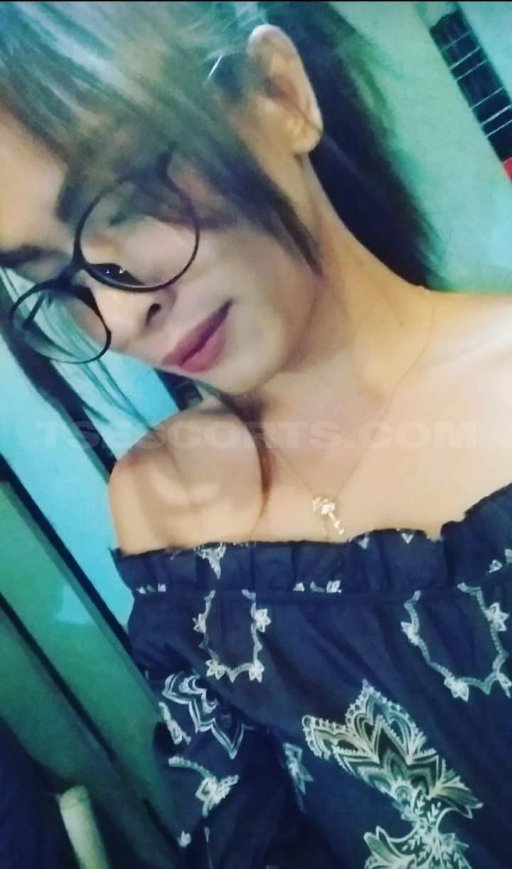 Escorts Mandaluyong City, Philippines Ellie