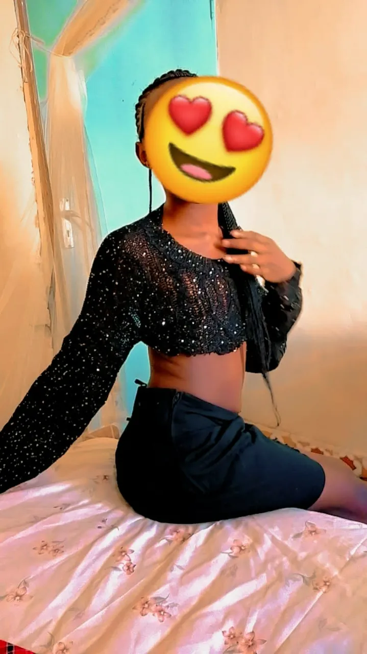 Escorts Nairobi, Kenya Moni petite