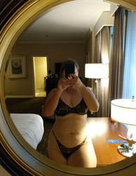 Escorts Cincinnati, Ohio HottieMiaGrey