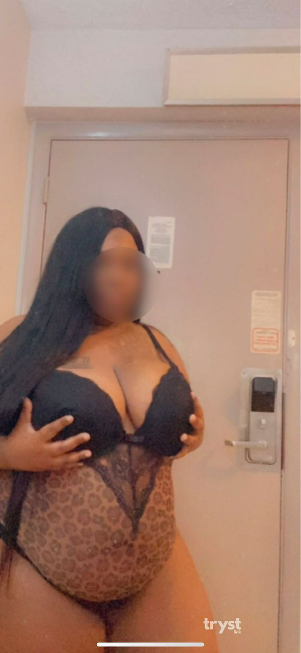 Escorts Florence, South Carolina Breanna | Fun sized busty bbw