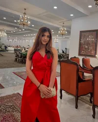 Escorts Dubai, United Arab Emirates Tanya Indian Student