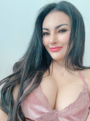 Escorts Dubai, United Arab Emirates Emily GFE full service