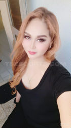 Escorts Abu Dhabi, United Arab Emirates Versatile Ts Aira