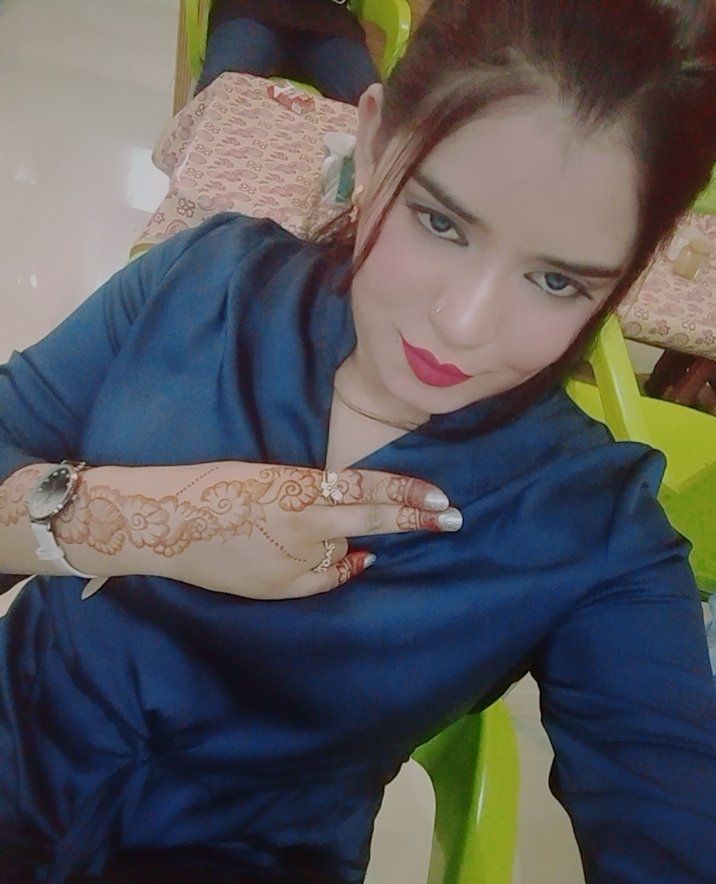 Escorts Sharjah, United Arab Emirates Neha Indian Model