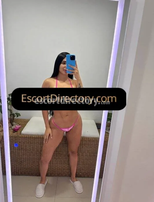 Escorts Medellin, Colombia Escort girl in Medellí Zarah