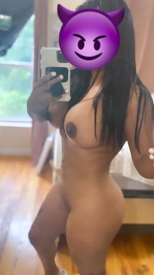 Horny💦attractive available incalls outcalls I do not charge deposits 🚫friendly sexy Colombian 🔥🔥 no deposit required, pic are 💯real