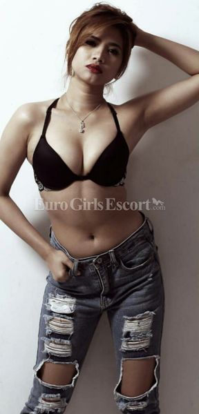 Escorts Makati City, Philippines Tina