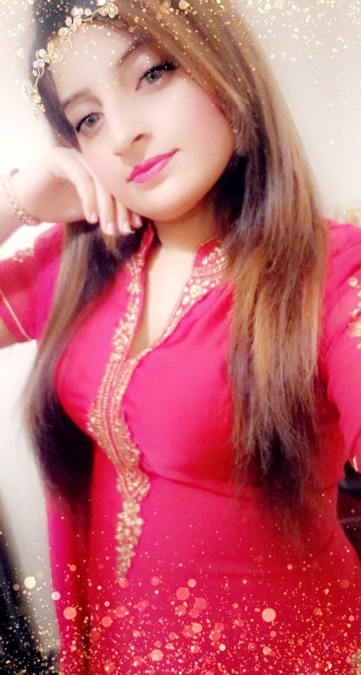 Escorts Sharjah, United Arab Emirates Sapna Busty Girl