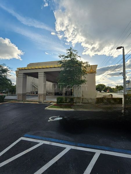 Strip Clubs Pompano Beach, Florida Booby Trap