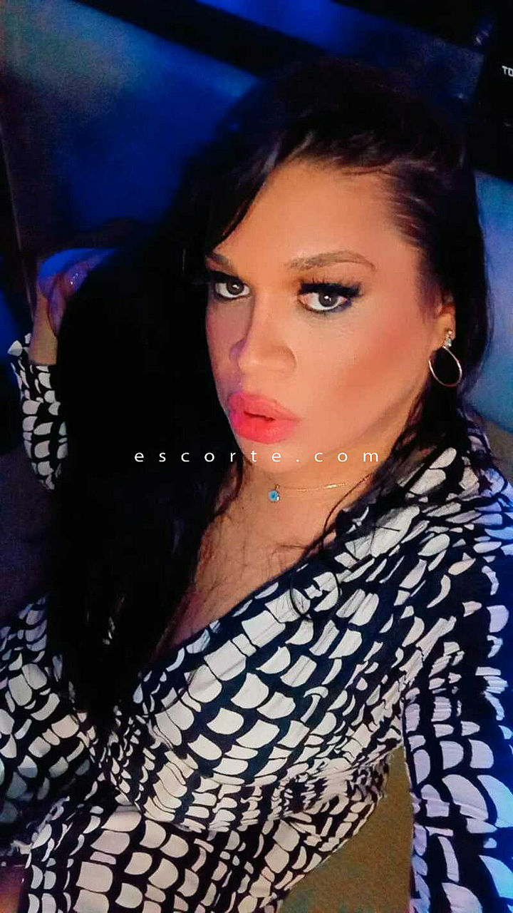 Escorts Vitry-sur-Seine, France Tsmelissa