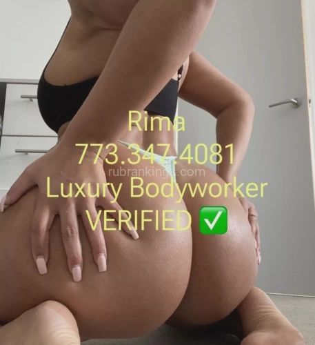 Escorts Chicago, Illinois RIMA VISITING WRIGLEY $200