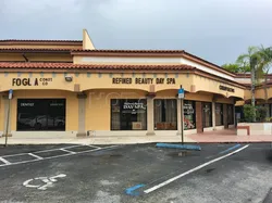 Coral Springs, Florida Refined beauty day Spa