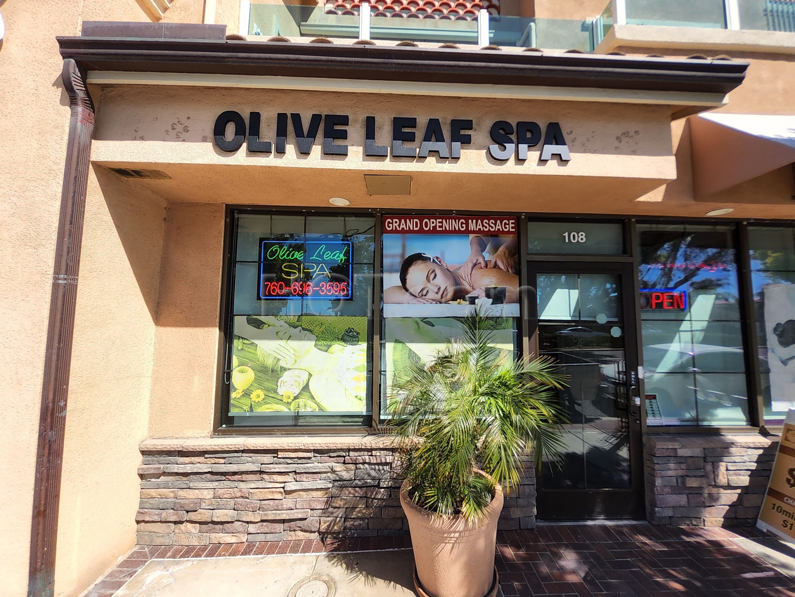 Carlsbad, California Olive Leaf Spa