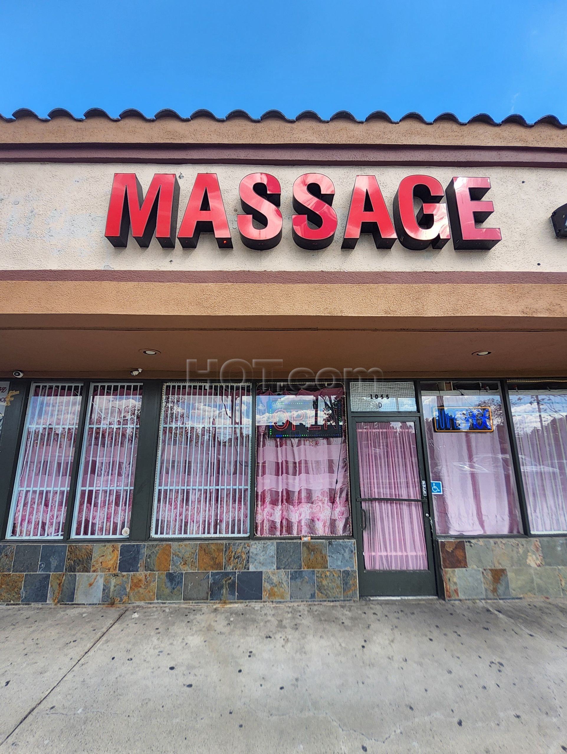 Santa Ana, California Wellness Massage