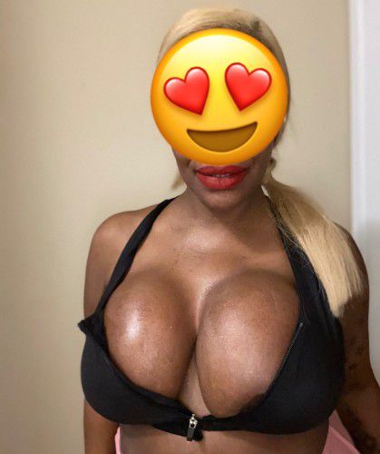 Escorts Raleigh, North Carolina Cum and play along with kam