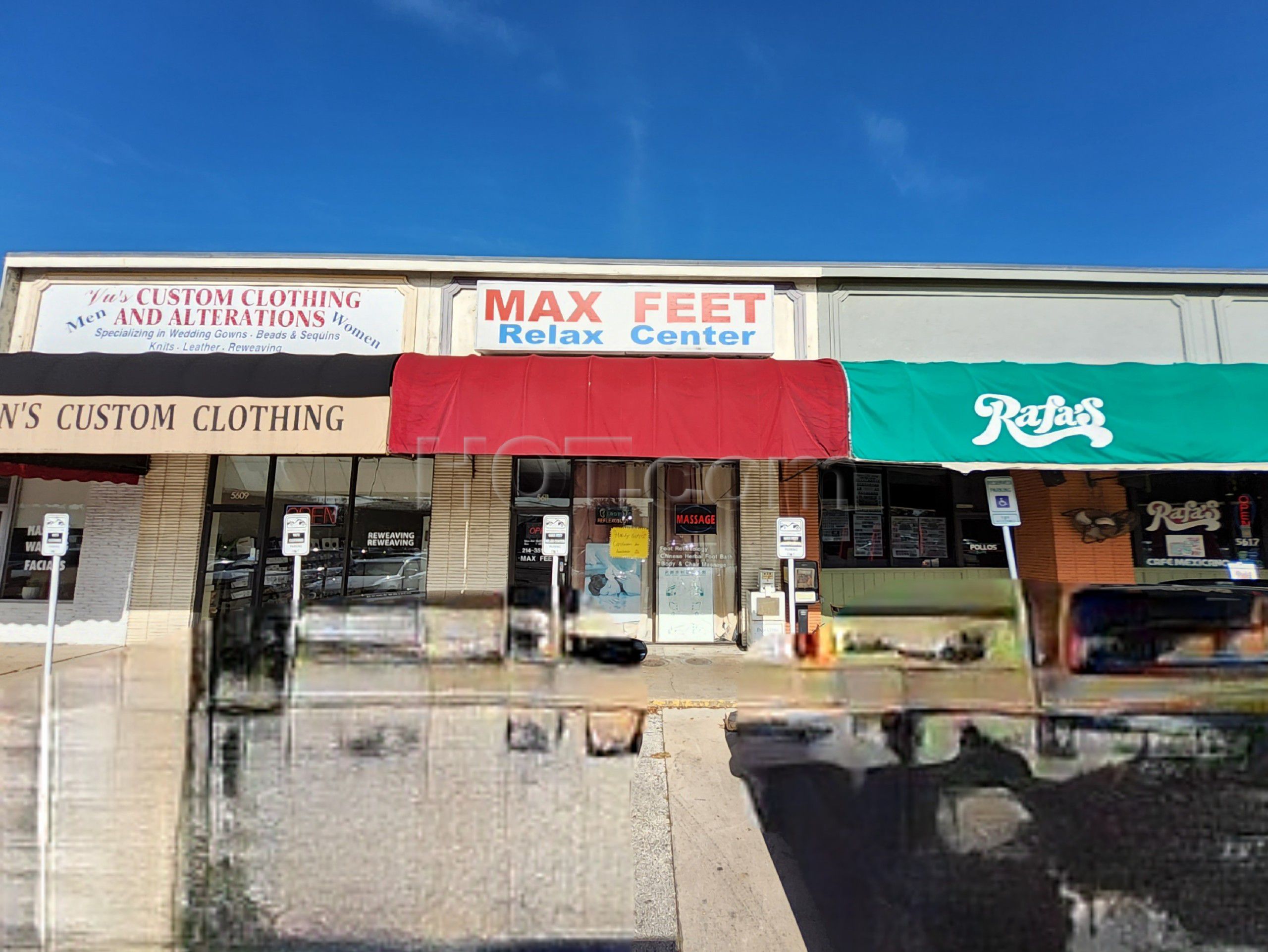 Dallas, Texas Max Feet Relax Center